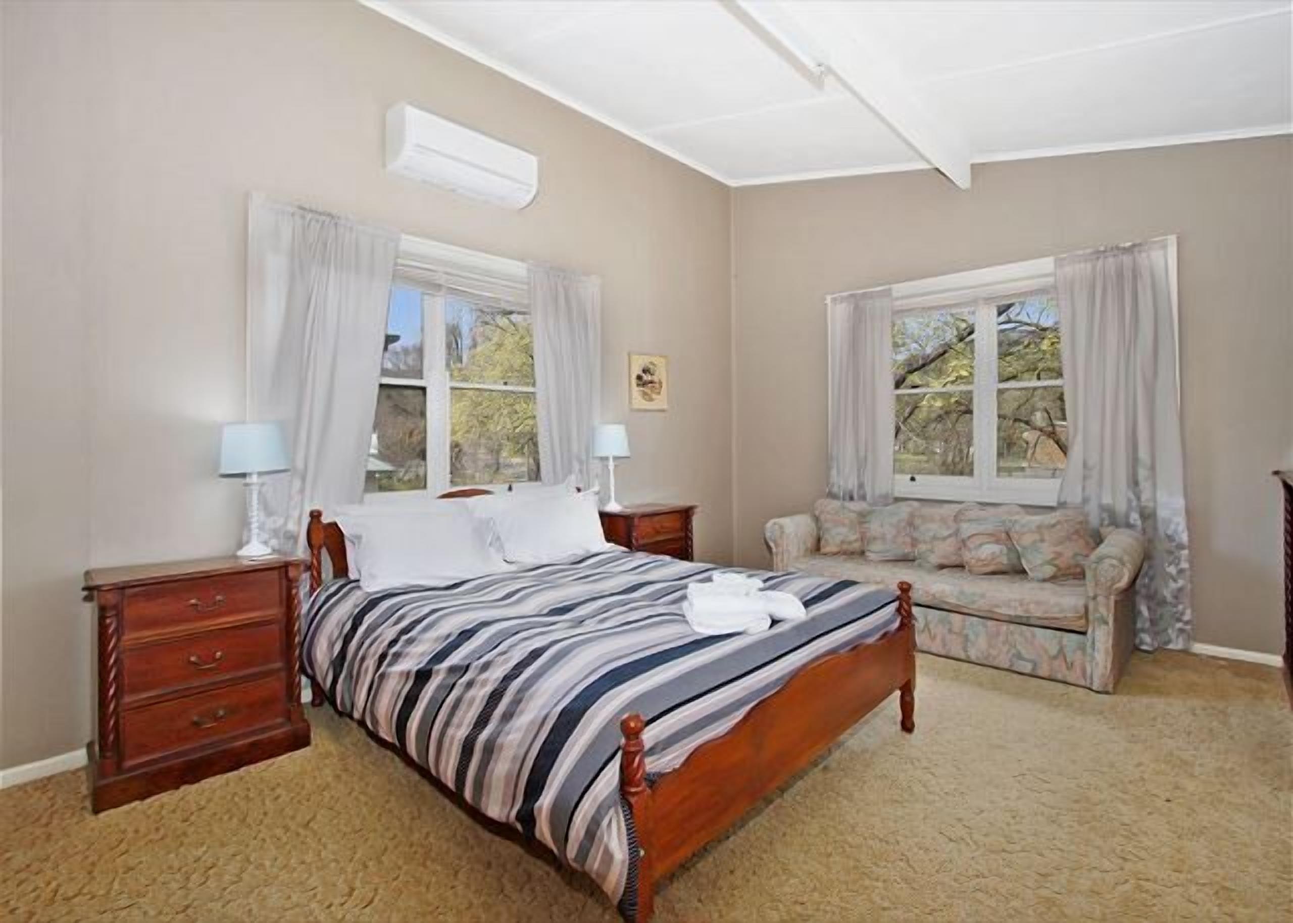 5 bedrooms