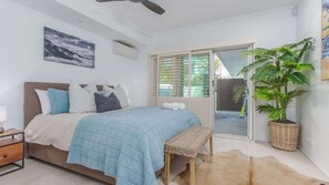 4 bedrooms, free WiFi, bed sheets