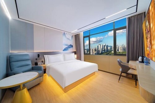 Forbes Business Hotel (Shenzhen Dalang Commercial Center)