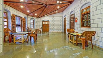 Children’s play area – indoor