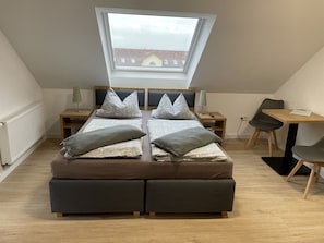 Free WiFi, bed sheets