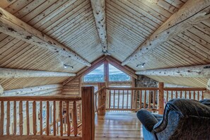 Interior - 40 Private Acres•Dog-Friendly•Hot Tub (Salida)