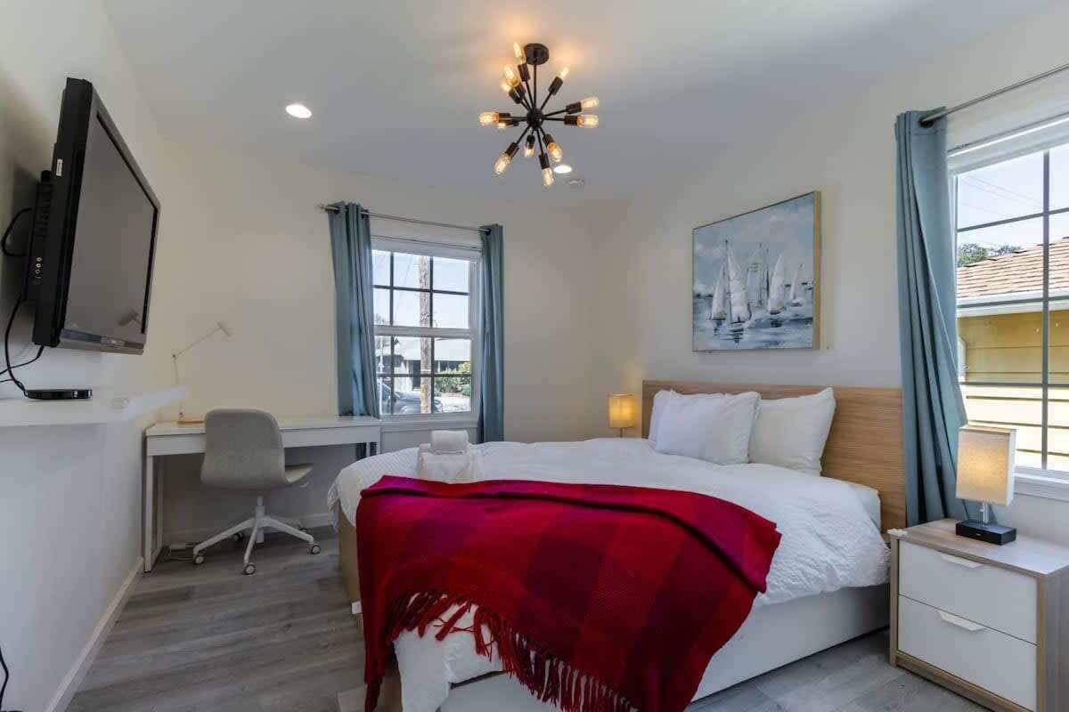 2 Schlafzimmer, Schreibtisch, Bügeleisen/Bügelbrett, kostenloses WLAN