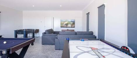Spielezimmer
