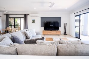 Tv, videospil, bøger, stereoanlæg