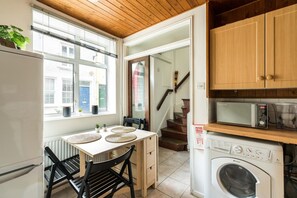 Interior - Quirky & Cosy 2BD Mews Flat in Paddington (London)