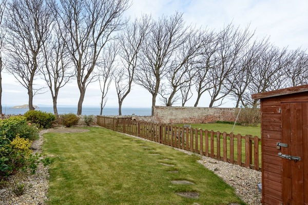 Cottage | Property grounds