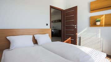 Standard-Apartment | 1 Schlafzimmer, Bügeleisen/Bügelbrett, kostenloses WLAN, Bettwäsche