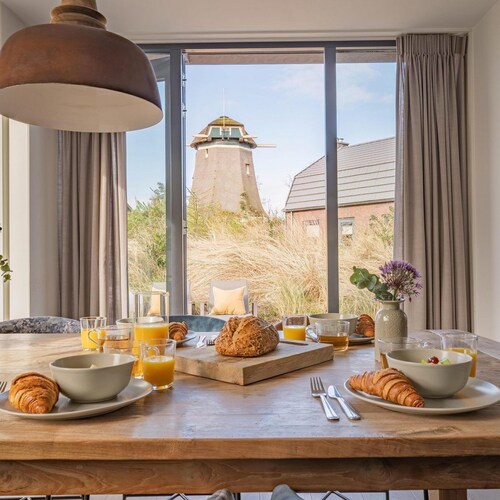 Luxurious holiday home with sauna in a dune reserve, 2 km from the sea