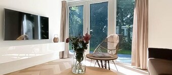Modern holiday home for 6 Persons, nearby the sea, outdoor swimming pool, small-scale holiday park