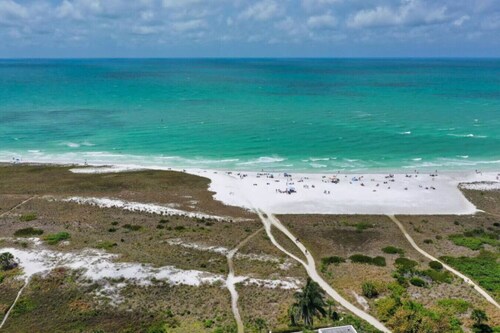 Canal Lower-Gorgeous 3 bed 3 bath near SK Village