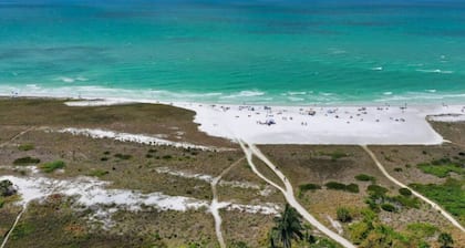 Canal Lower-Gorgeous 3 bed 3 bath near SK Village