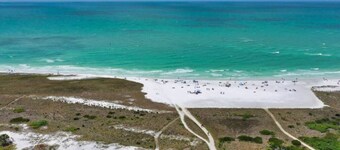 Canal Lower-Gorgeous 3 bed 3 bath near SK Village