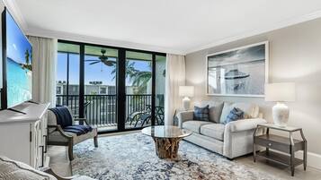 智能電視、書籍