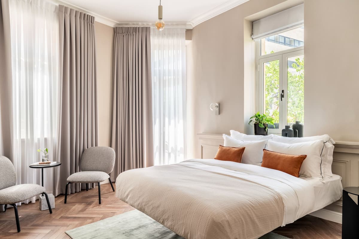 Suite With Balcony | 1 chambre, draps en coton égyptien, literie de qualité supérieure