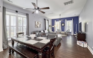 Interior - Welcome to the "Blue House on Boone" (Troy)