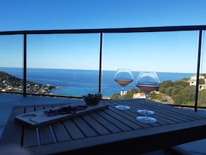 Outdoor dining - Exceptional sea view villa with pool (Conca)