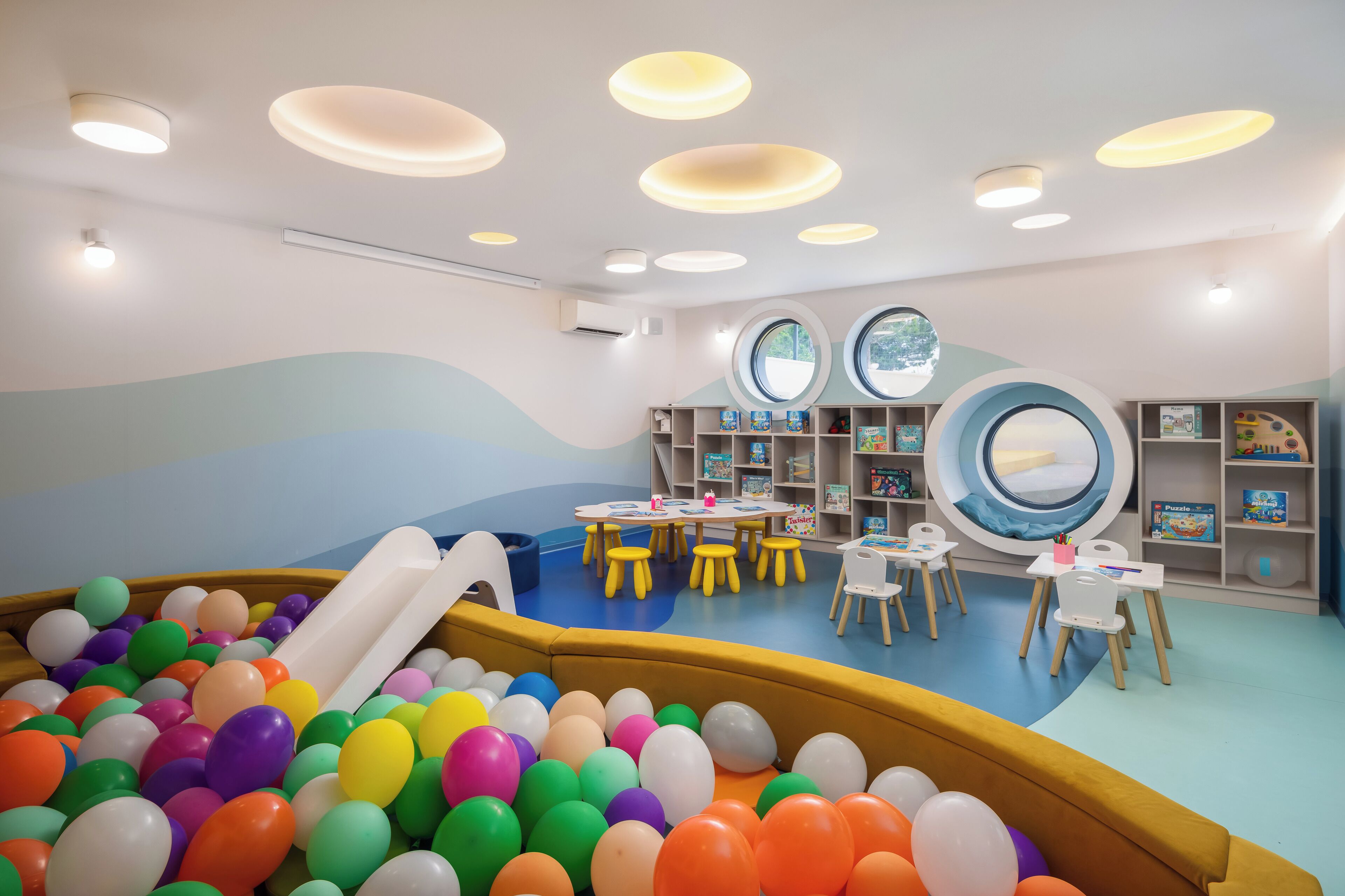 Children's play area - indoor