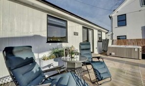 Chalet, Multiple Beds | Exterior - Stunning Chalet TO Rent- HOT TUB (Frodsham)