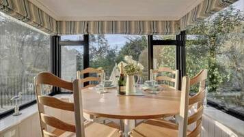 Chalet, Beberapa Tempat Tidur | Balkon