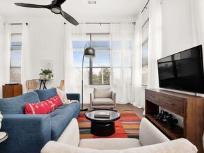 Smart TV, offices