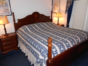 3 bedrooms, iron/ironing board, WiFi, bed sheets - Sunset Hideaway Villa Louise by RedAwning (Inverness)