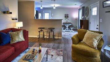 TV connectée, médiathèque, chaîne hi-fi