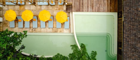 Outdoor pool, open 9:00 AM to 10:00 PM, sun loungers