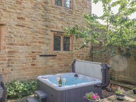 Bañera de hidromasaje exterior