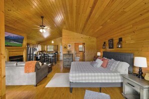 1 dormitori, planxa i posts de planxar, wifi i roba de llit 