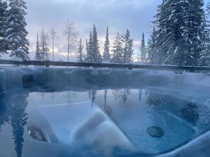 Pool - Lazy Moose Lodge - Luxurious, stylish mountain home with hot tub (Golden)