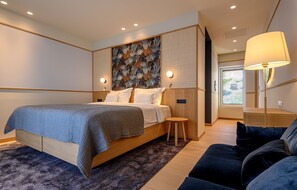 5 Schlafzimmer, Zimmersafe, Schreibtisch, BĂŒgeleisen/BĂŒgelbrett