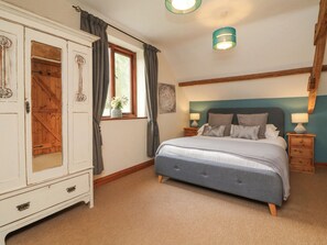 5 Schlafzimmer, individuell dekoriert, individuell eingerichtet