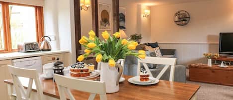 Cottage | Interior