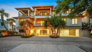 Exterior - Steps to Beach/Siesta Village-Resort Pool w/Slide (Siesta Key)