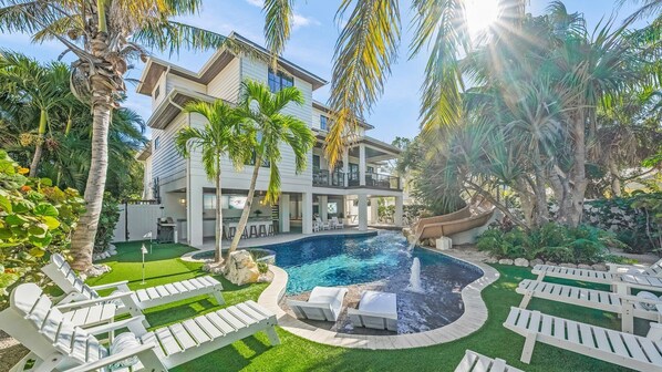 Outdoor pool, a heated pool