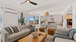 Smart TV, DVD player, table tennis, stereo - Stunning 360° Views of Magens Bay, St.John & BVI's. Luxury 6 bedroom villa (St. Thomas)