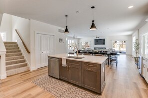 Fridge, microwave, oven, stovetop - Luxury Estate with Stadium/TDJ Views | Sleeps 20+ (South Bend)