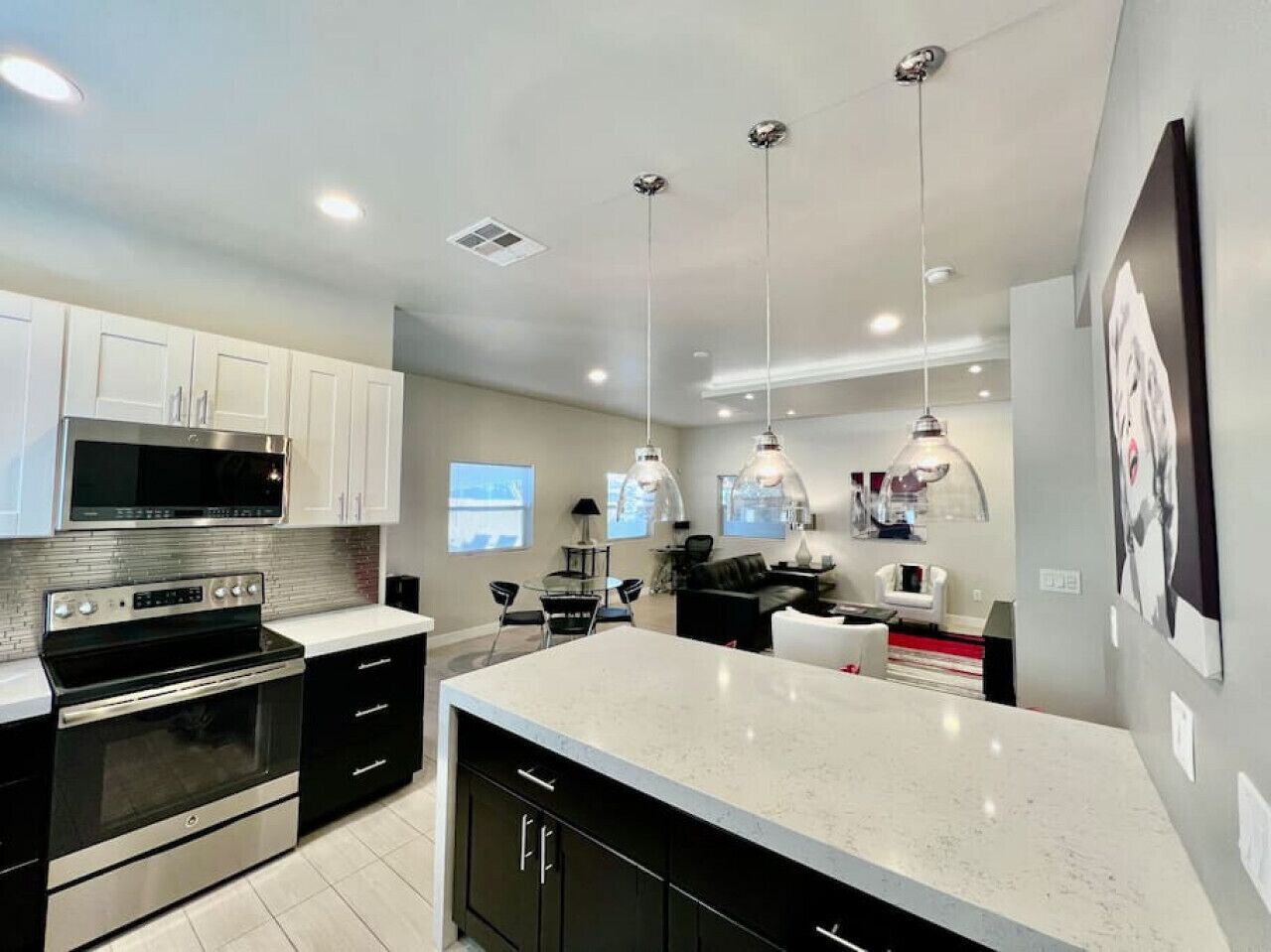 冰箱、微波炉、烤箱、炉灶