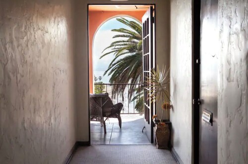 RelaxBeachPad Beachside Studio!Parking&Laundry