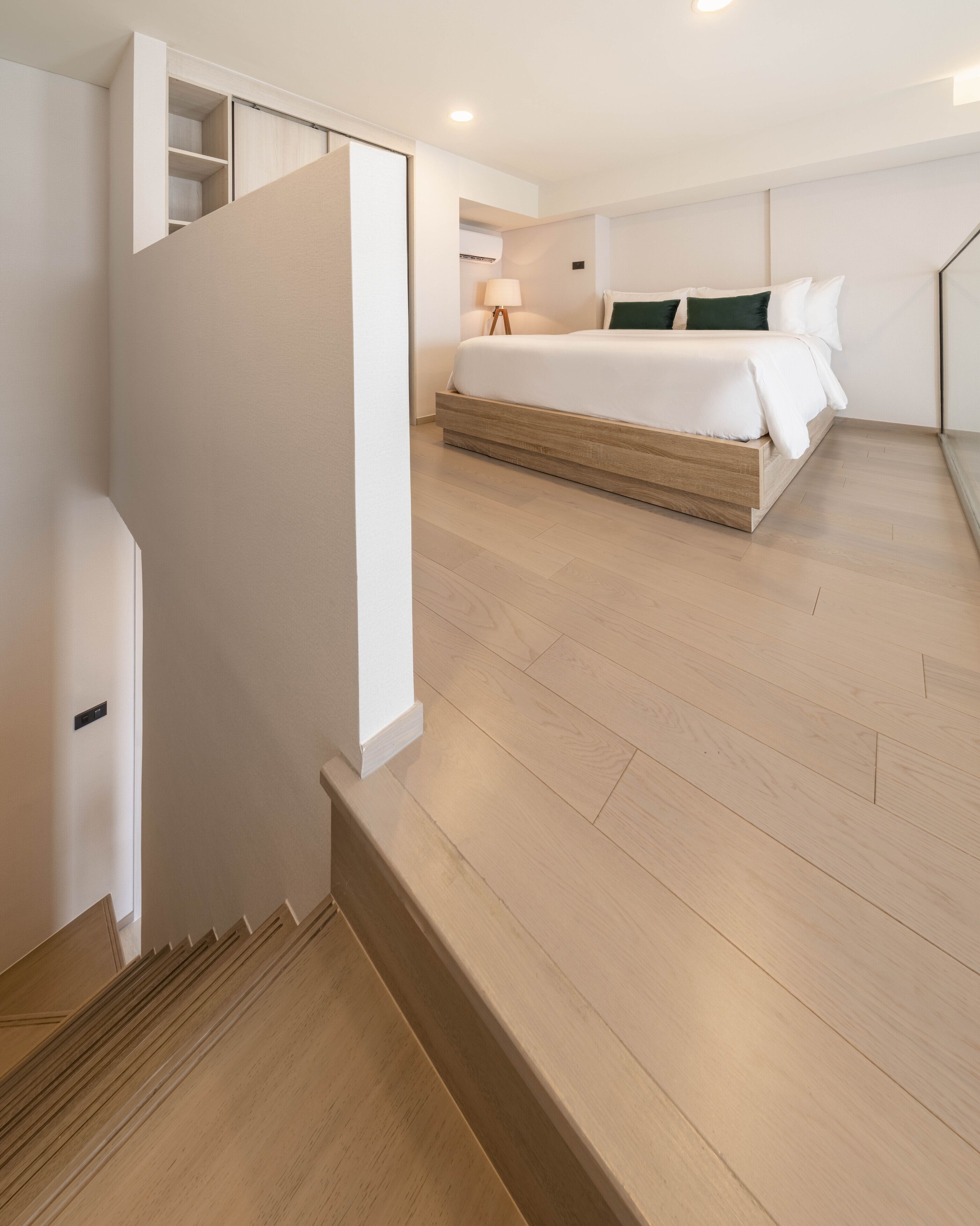 1 bedroom, in-room safe, desk, laptop workspace