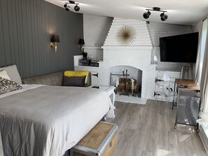 1 bedroom, free WiFi - Guesthouse Detached.Quiet Nbrhd.AC!New Firestck4TV (San Pedro)