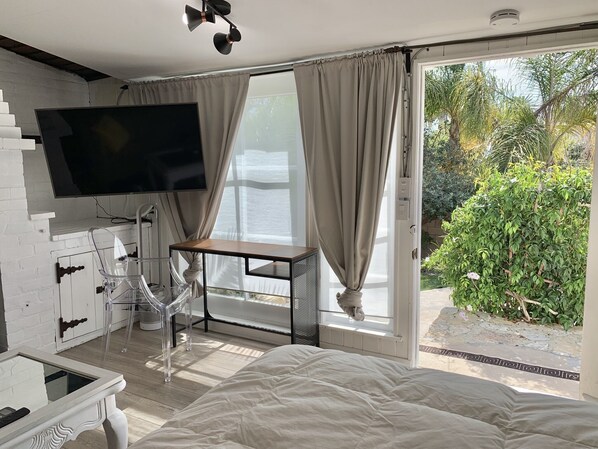 1 camera, Wi-Fi gratuito