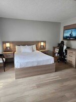 Comfort Single Room, 2 Bedrooms | Individually decorated, individually furnished, soundproofing, free WiFi