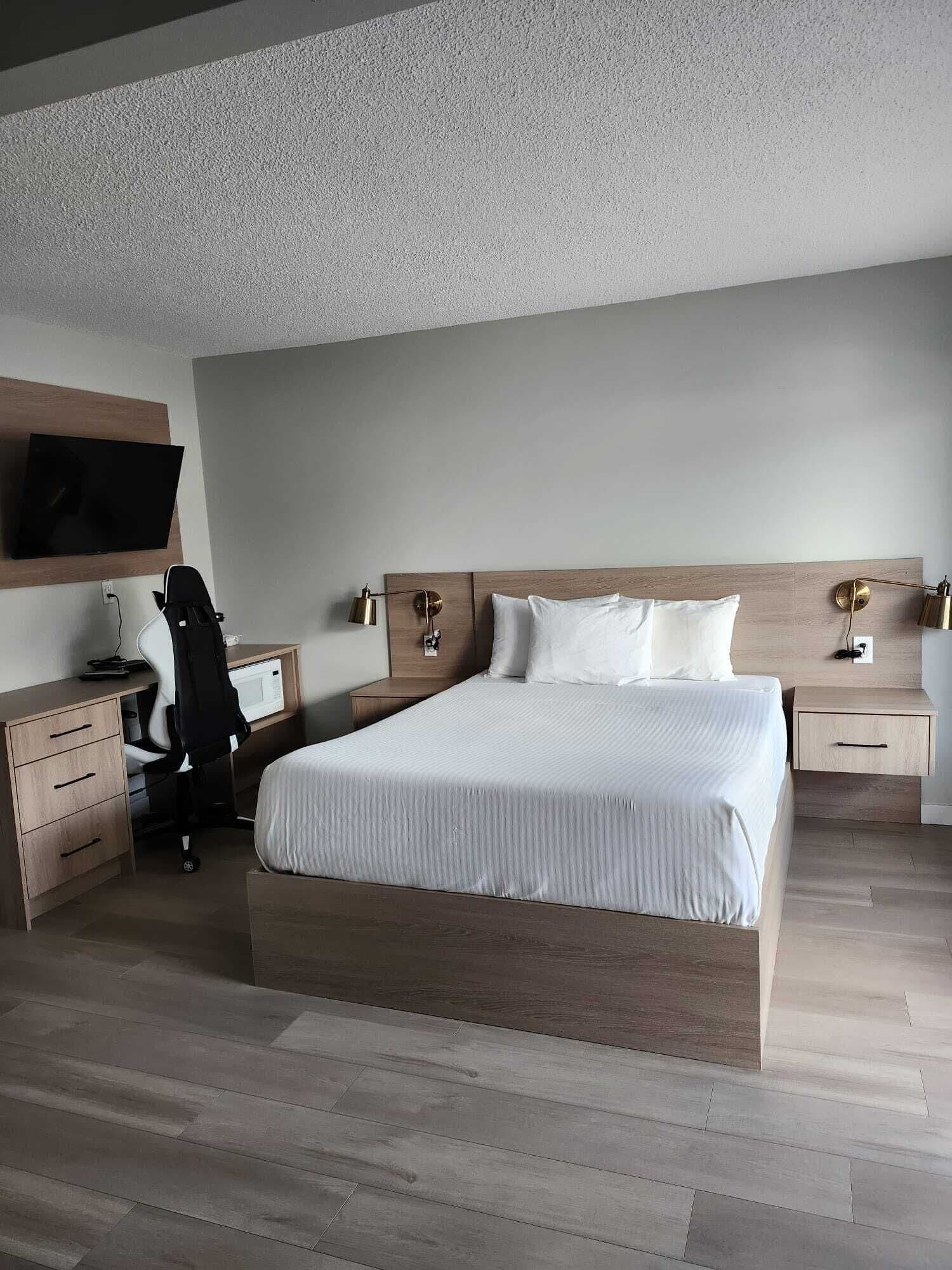 Comfort Single Room, 2 Bedrooms | Individually decorated, individually furnished, soundproofing, free WiFi