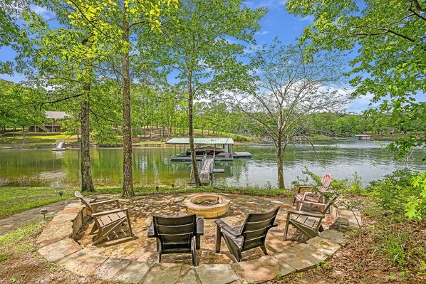 Terrace/patio - Arrowhead: 4  BR, 2  BA House in Jasper, Sleeps 12 (Jasper)