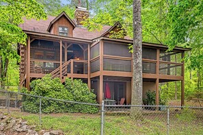 Exterior - Arrowhead: 4  BR, 2  BA House in Jasper, Sleeps 12 (Jasper)