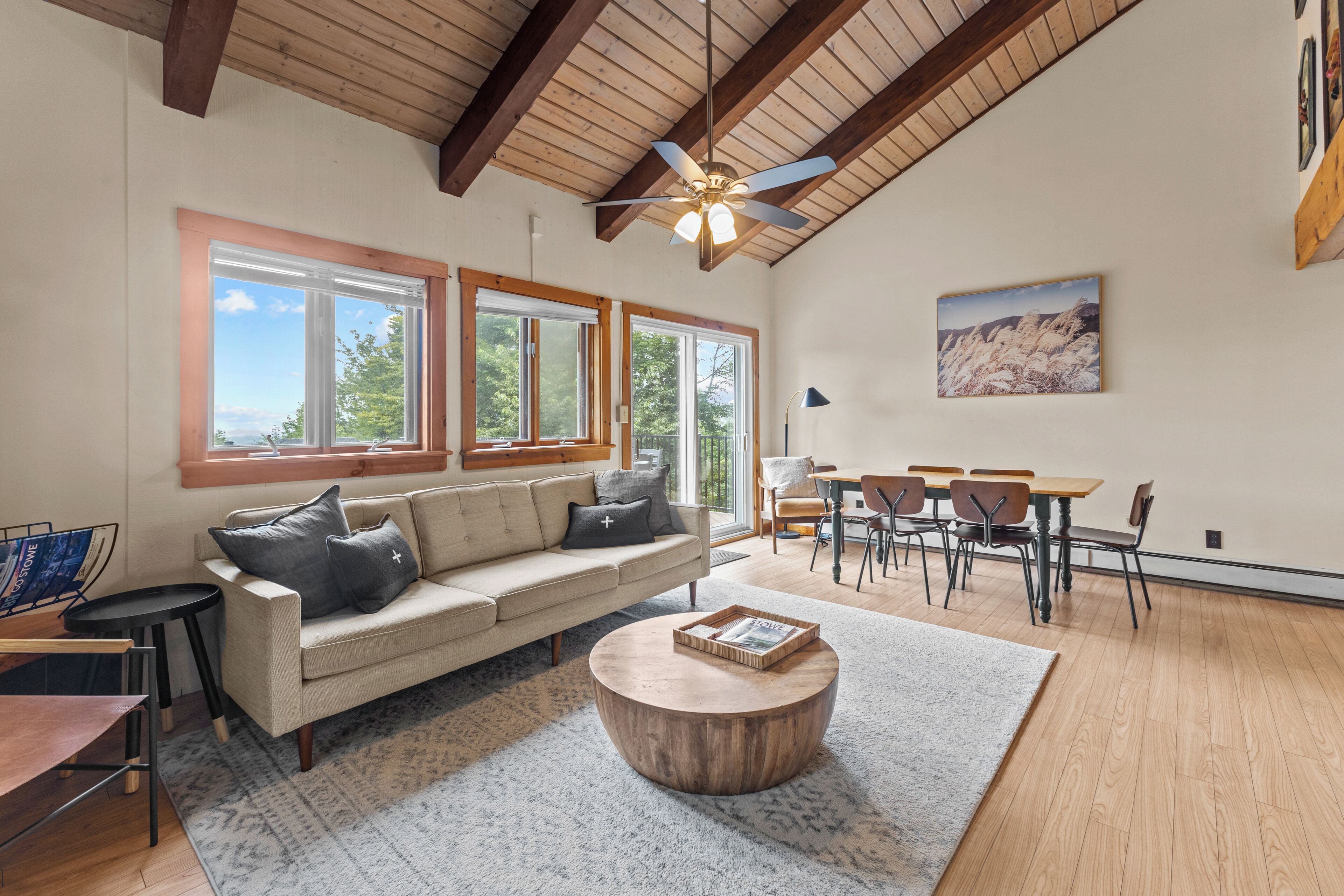 Escape 2 Stowe: a cozy home with great views