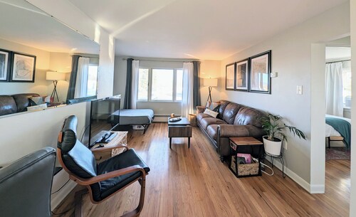 Mount Helena views from sunny apartment