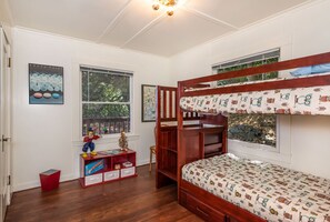 3 chambres, bureau, lit parapluie, Wi-Fi gratuit